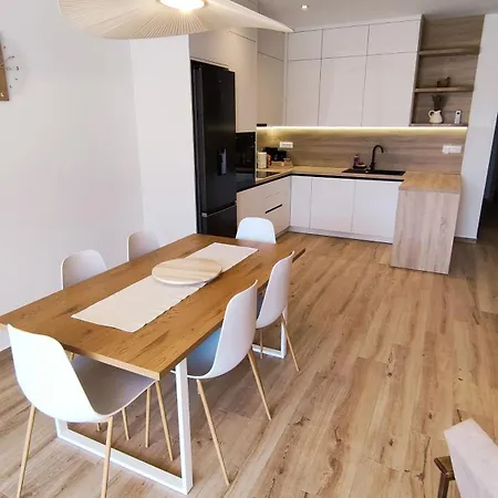 Dide House Apartament *