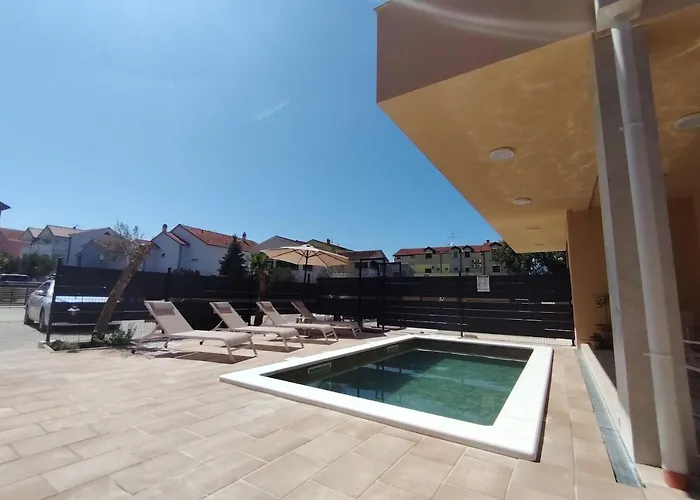 아파트 Dide House 비오그라드나모루